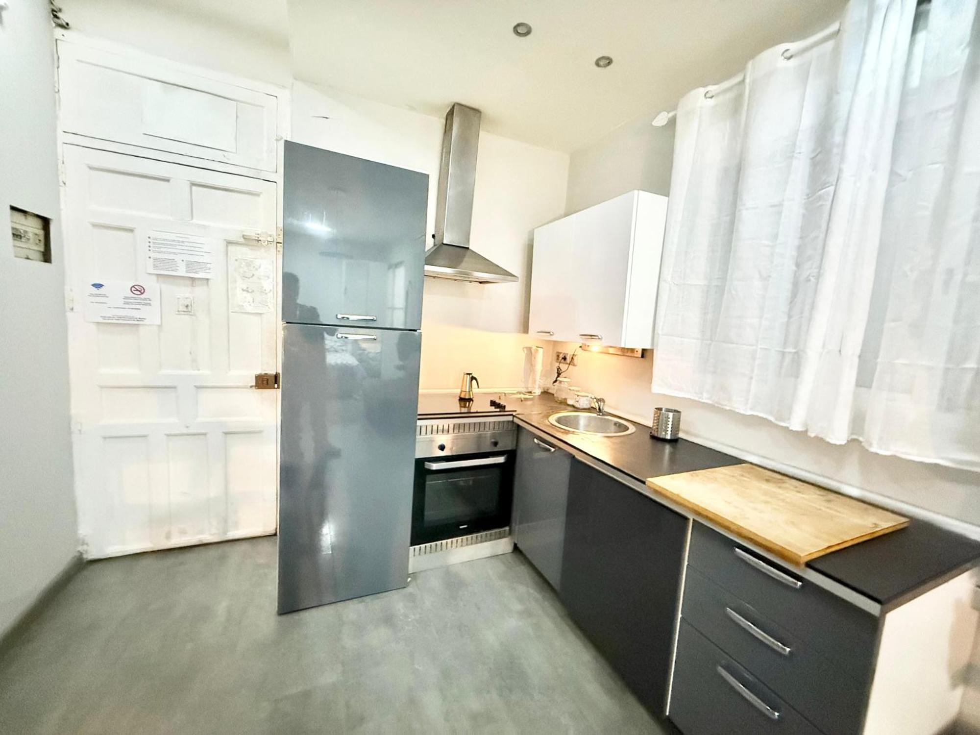 Amch Metro Delicias 01 Apartamento *